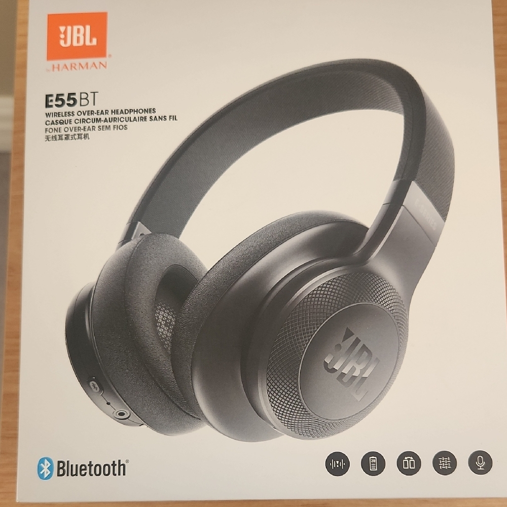 JBL E55BT Wireless Headphones